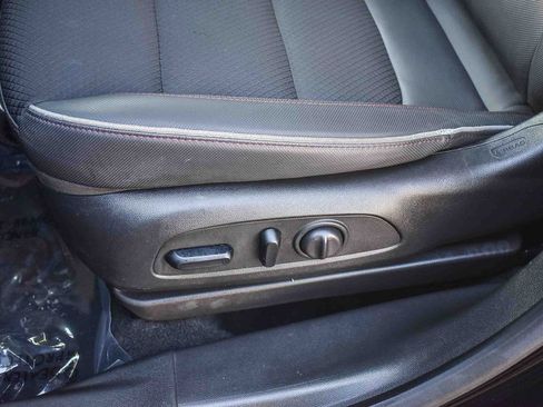 Used 2023 Chevrolet TrailBlazer RS w/ Sun and Liftgate Package image 21