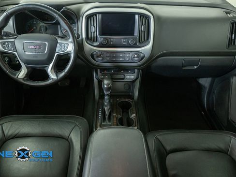 Used 2022 GMC Canyon Elevation w/ Elevation Premium Package AWD/4WD image 30