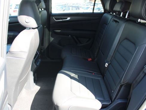 New 2026 Volkswagen Atlas Cross Sport SEL AWD/4WD image 20