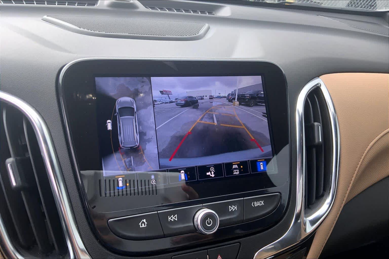 Used 2024 Chevrolet Equinox Premier FWD image 27