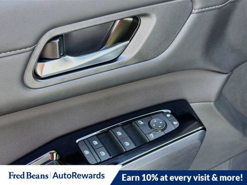 New 2026 Nissan Pathfinder SL AWD/4WD image 21