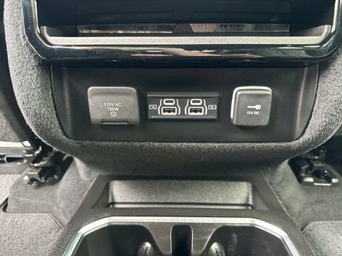 Used 2023 Jeep Wagoneer Series II RWD image 40