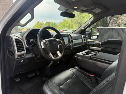 Used 2018 Ford F350 Lariat w/ Chrome Package AWD/4WD image 24