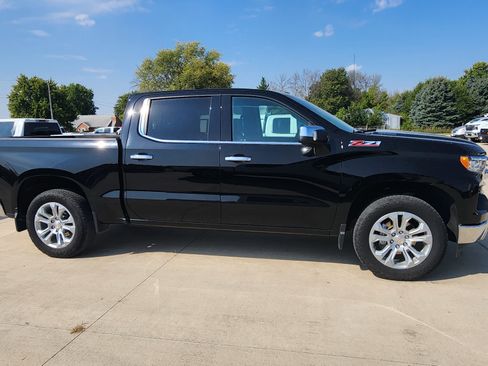 Used 2025 Chevrolet Silverado 1500 LTZ w/ Z71 Off-Road Package image 4