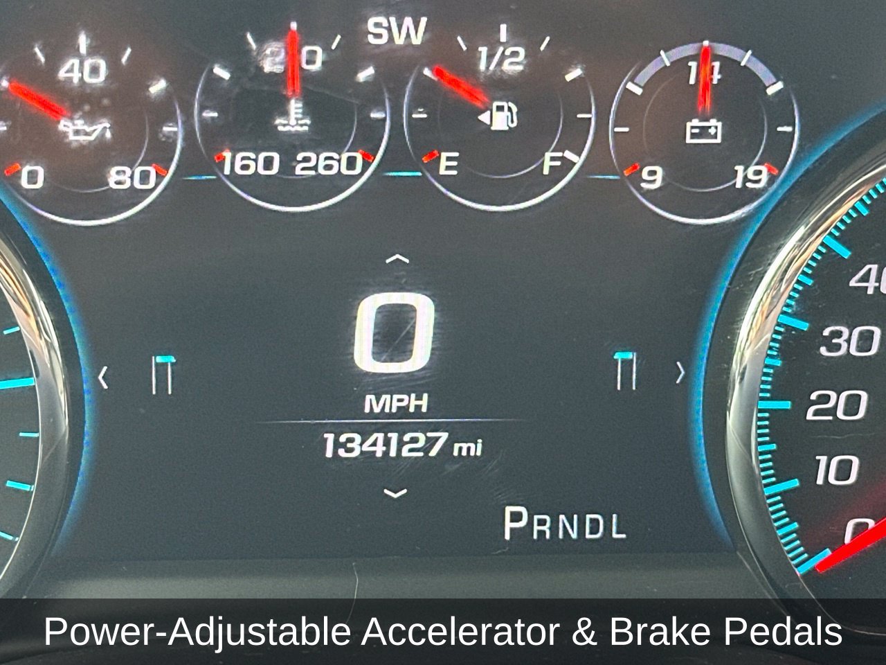 Used 2019 Chevrolet Suburban Premier RWD image 17