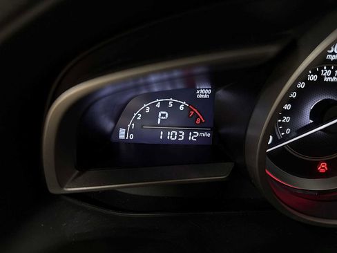 Used 2016 MAZDA MAZDA3 i Grand Touring image 19