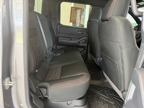 Used 2025 Nissan Frontier Pro-X RWD image 28