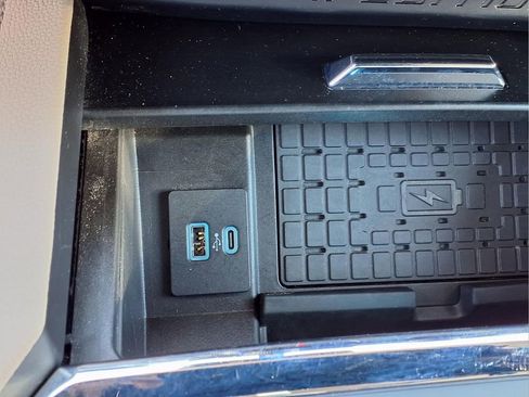 Used 2024 Ford Expedition Max XLT RWD image 15