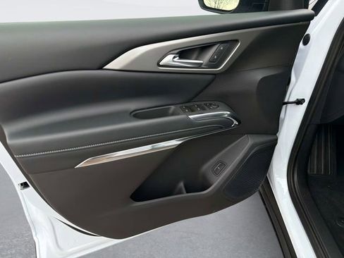 New 2026 Chevrolet Traverse LT w/ Driver Confidence Package image 17