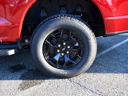 New 2025 Ford F150 Lightning XLT AWD/4WD image 20