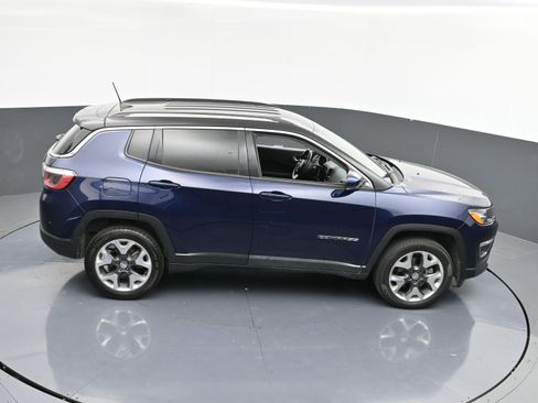 Used 2019 Jeep Compass Limited image 37