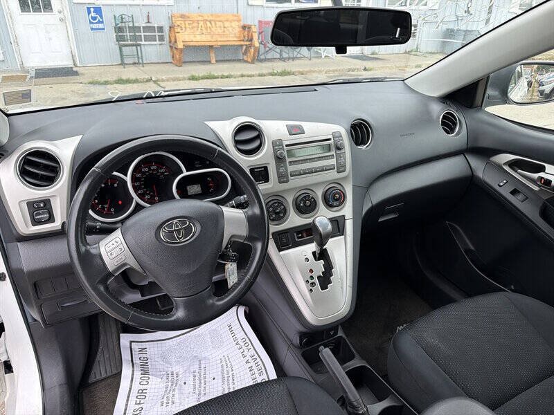 Used 2009 Toyota Matrix S FWD image 11