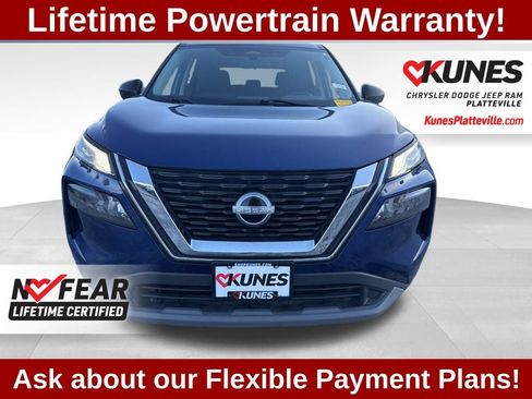 Used 2023 Nissan Rogue S image 11