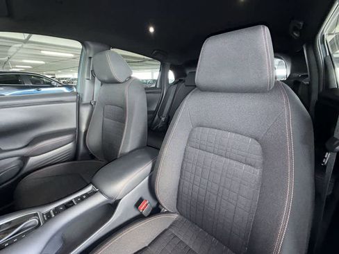 Used 2023 Honda HR-V Sport image 14