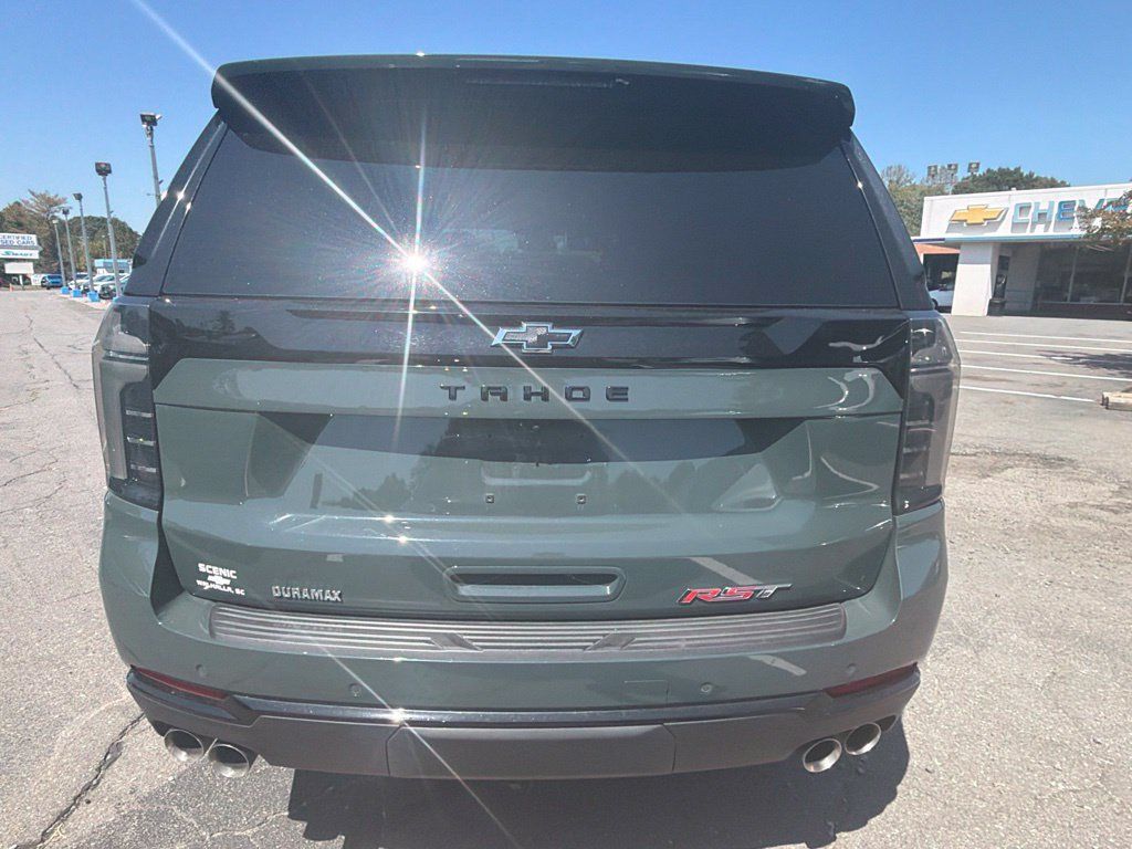 Used 2025 Chevrolet Tahoe RST w/ Comfort Package AWD/4WD image 4