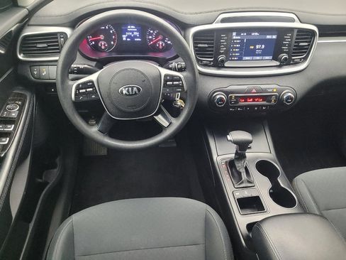 Used 2019 Kia Sorento AWD V6 image 22