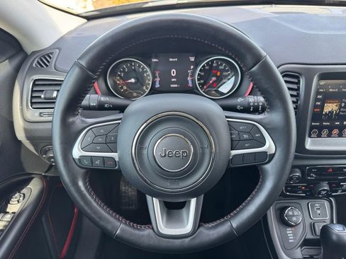 Used 2021 Jeep Compass Trailhawk image 9