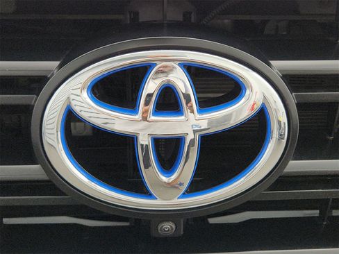 Used 2024 Toyota Sequoia SR5 w/ SR5 Premium Package image 40