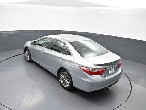 Certified 2017 Toyota Camry SE FWD image 38