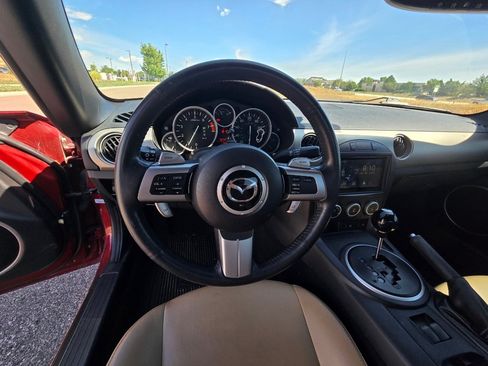 Used 2010 MAZDA MX-5 Miata Grand Touring w/ Premium Pkg RWD image 28