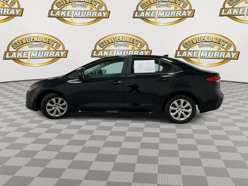 Used 2024 Toyota Corolla LE FWD image 8