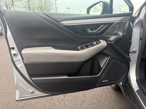 Used 2020 Subaru Outback Limited w/ Popular Package #2 image 11