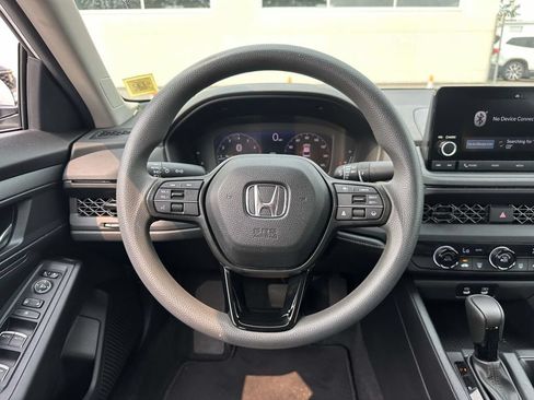 Used 2023 Honda Accord LX image 12