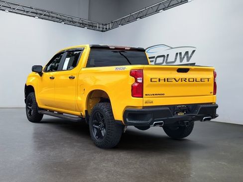 Used 2022 Chevrolet Silverado 1500 LT Trail Boss w/ LPO, Dark Essentials Package image 5