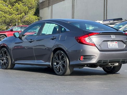 Used 2019 Honda Civic Sport image 7