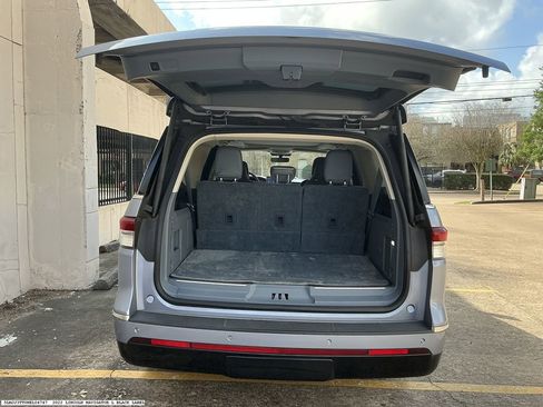 Used 2022 Lincoln Navigator L Black Label image 12
