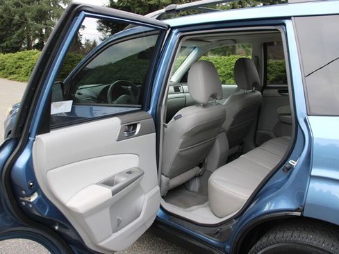 Used 2009 Subaru Forester 2.5XT Limited w/ Popular Equipment Group 1A image 15