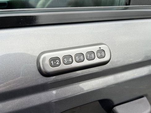 Used 2022 Ford Bronco Wildtrak AWD/4WD image 10