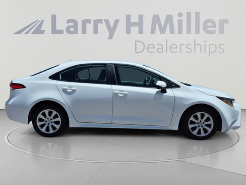 Used 2024 Toyota Corolla LE FWD image 6