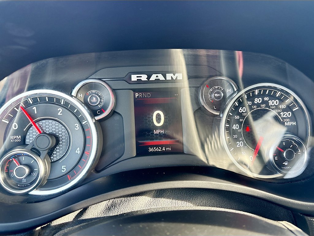 Used 2024 RAM 2500 Big Horn AWD/4WD image 12