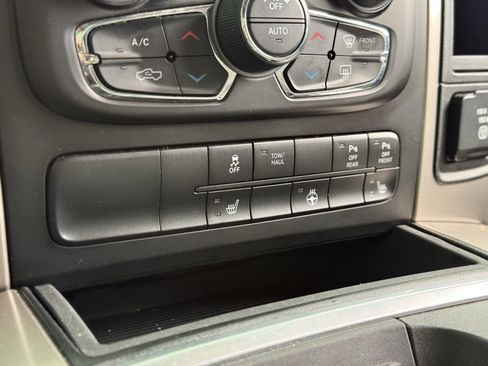 Used 2018 RAM 1500 Big Horn image 30