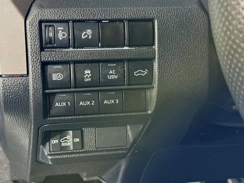 Used 2024 Toyota Tacoma TRD Sport w/ TRD Sport Premium Package image 10