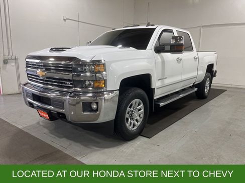 Used 2019 Chevrolet Silverado 2500 LTZ w/ Duramax Plus Package image 3