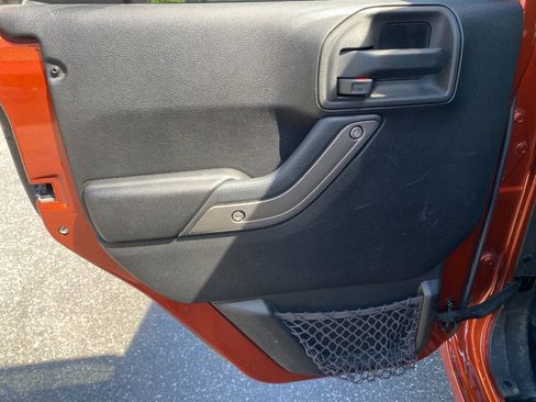 Used 2014 Jeep Wrangler Unlimited Sport w/ Quick Order Package 24S AWD/4WD image 20
