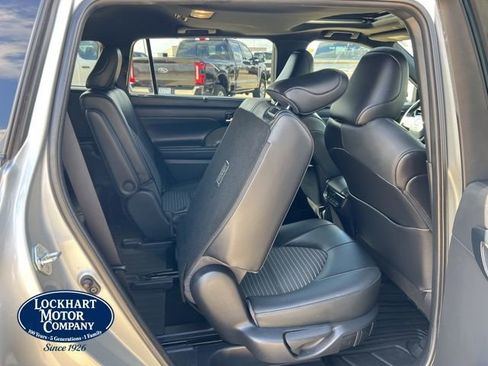 Used 2021 Toyota Highlander XSE image 27