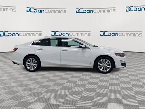 Used 2020 Chevrolet Malibu LT image 9