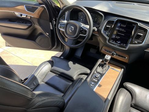 Used 2016 Volvo XC90 T6 Inscription w/ Vision Package image 22