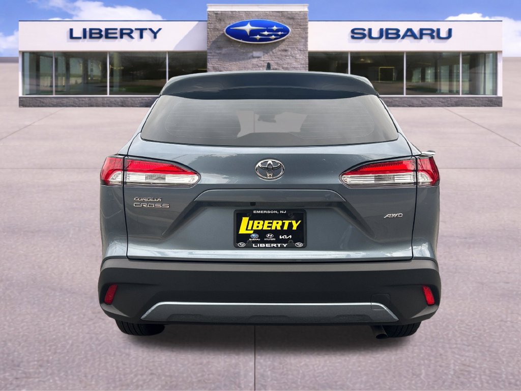 Used 2024 Toyota Corolla Cross L AWD/4WD image 5