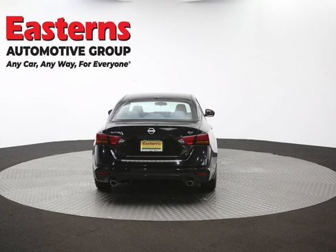 Used 2023 Nissan Altima 2.5 SV w/ SV Premium Package FWD image 39