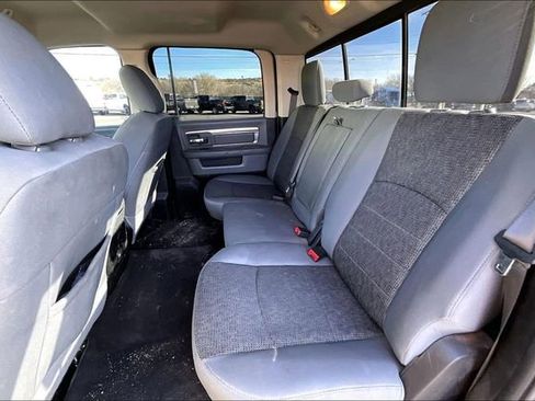 Used 2020 RAM 1500 Classic SLT w/ Luxury Group image 27