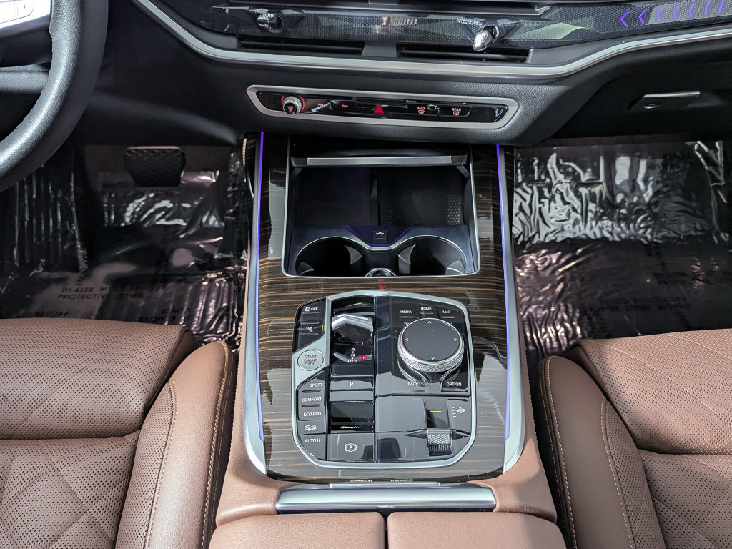 Certified 2025 BMW X7 xDrive40i AWD/4WD image 43