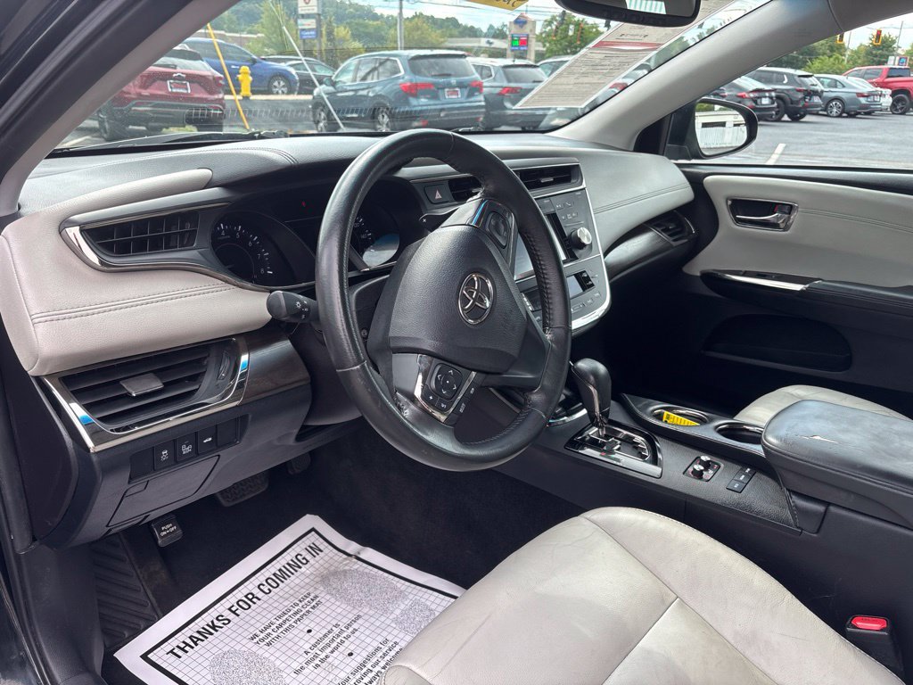 Used 2016 Toyota Avalon XLE Premium FWD image 17