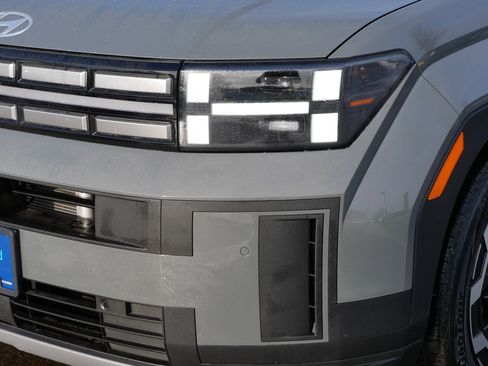 Used 2024 Hyundai Santa Fe SEL image 16