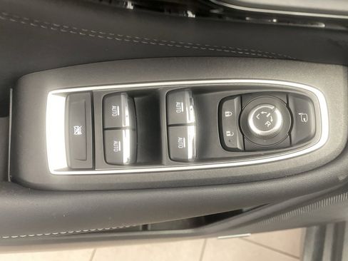 Used 2024 Subaru Outback Touring XT image 11