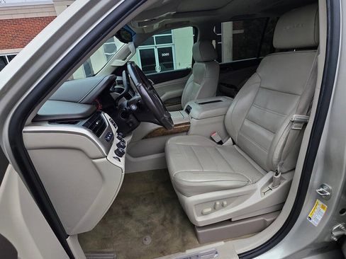 Used 2016 GMC Yukon XL Denali w/ Open Road Package image 10