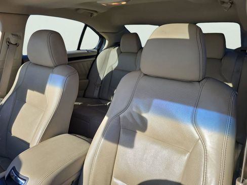 Used 2019 Ford Taurus Limited image 17